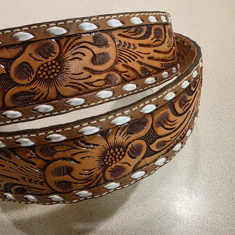 Vtg Tooled Leather Belt Mens 40, 1.75